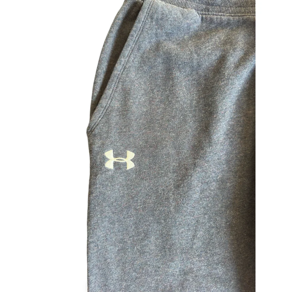 Men's Under Armour Joggers, Size M, Grey‎